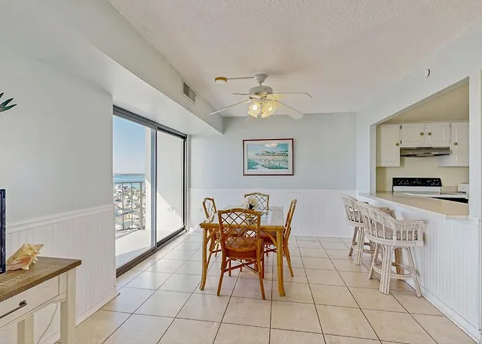 9400 Unit 1808 *